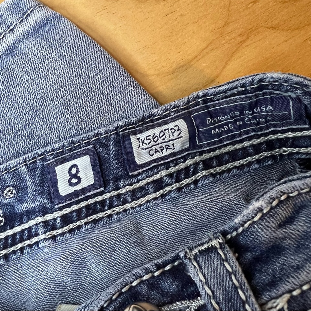 Miss Me Girls Sz 8 Capri Blue Jeans - Picture 5 of 7